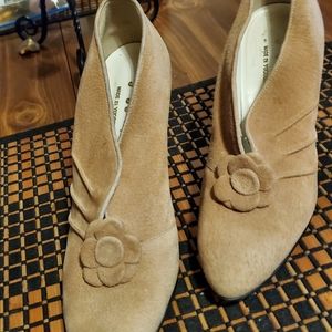 Vintage "Poppies" Suede Pumps